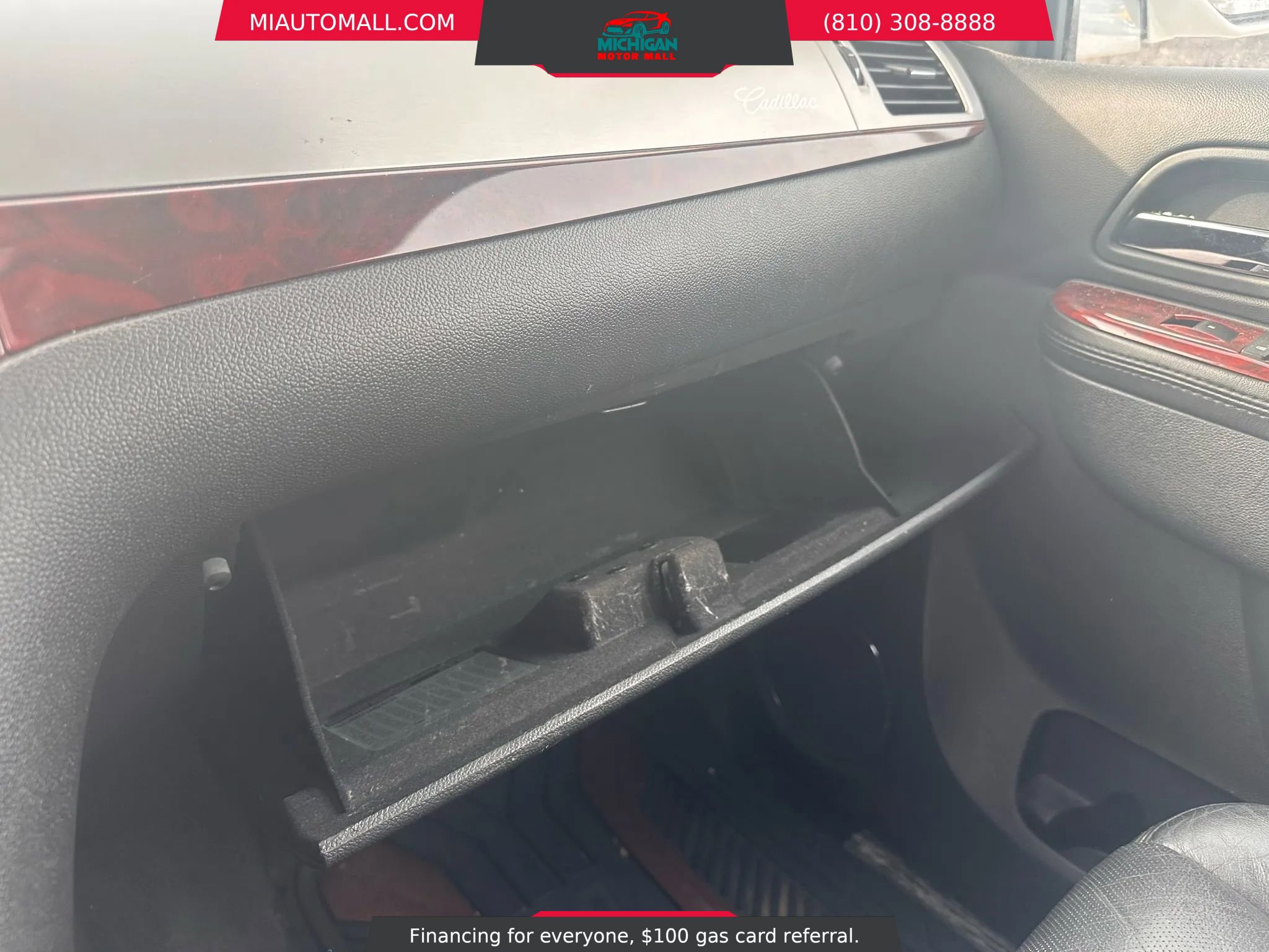 Used 2010 Cadillac Escalade Luxury image 16