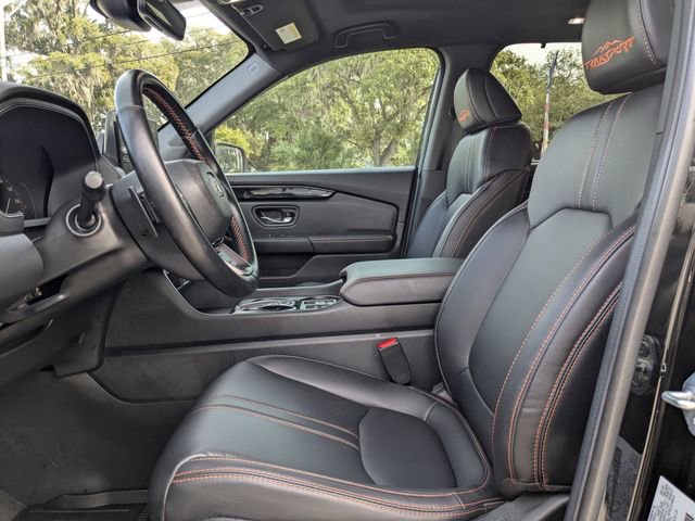 Used 2025 Honda Pilot TrailSport image 27