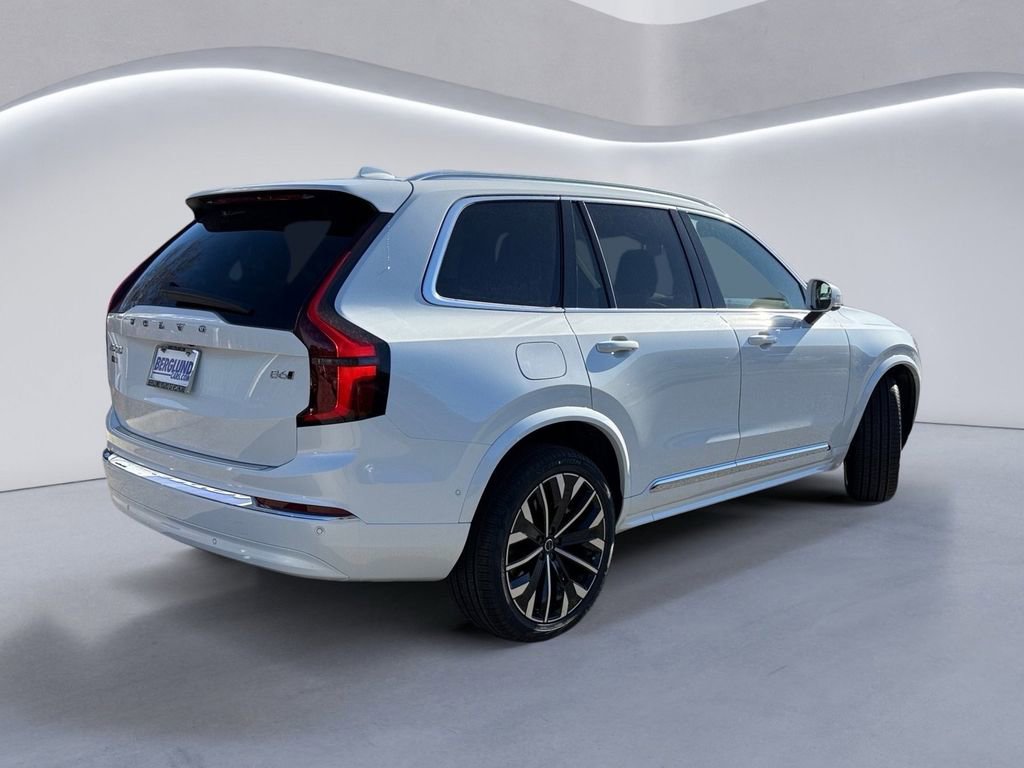 New 2026 Volvo XC90 B6 Plus w/ Protection Package Premier image 4