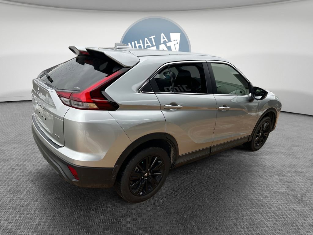 Used 2025 Mitsubishi Eclipse Cross LE image 3