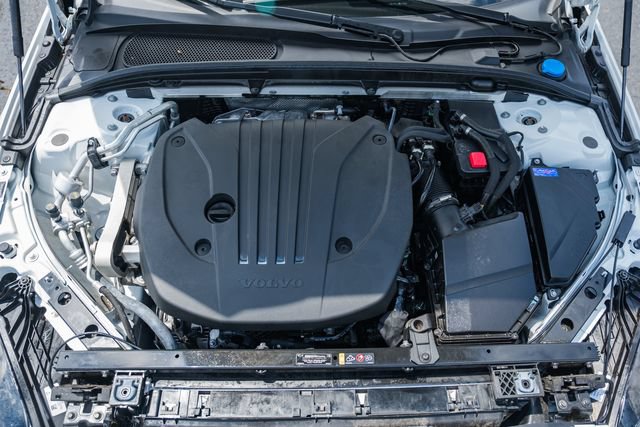 Certified 2024 Volvo S60 B5 Plus AWD/4WD image 19