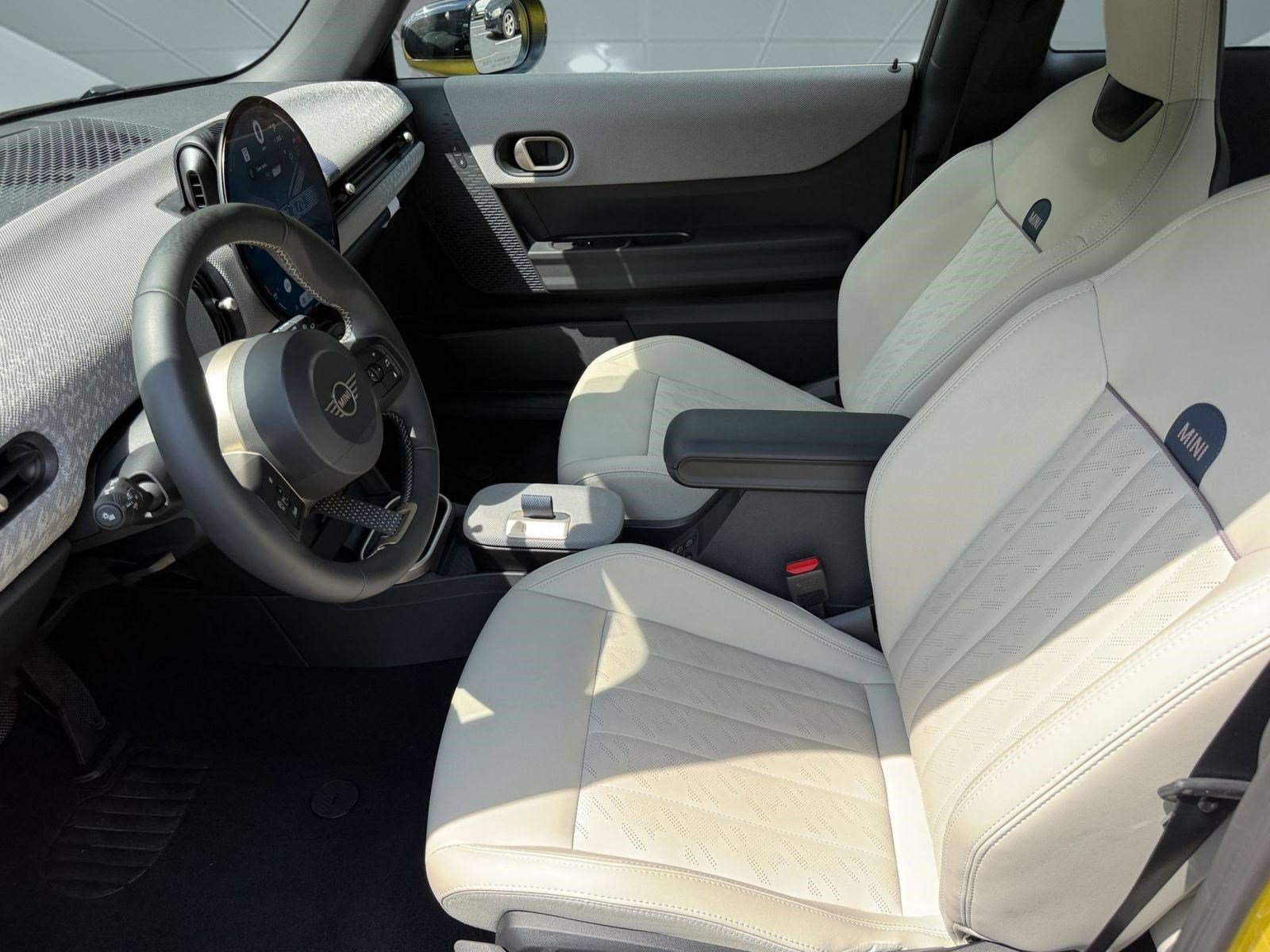 Certified 2026 MINI Cooper S FWD image 5