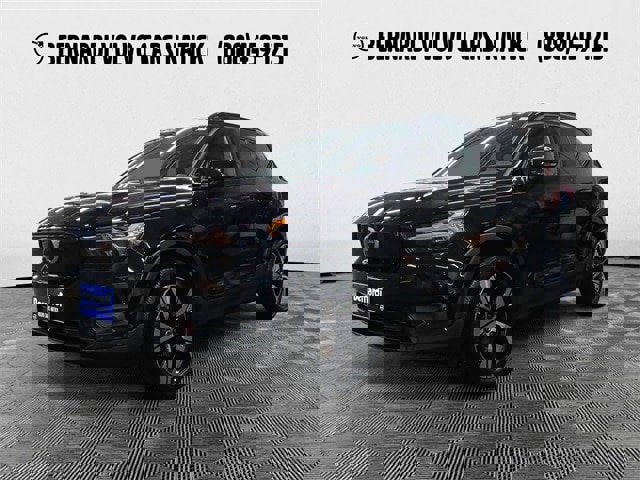 Certified 2022 Volvo XC40 P8 Recharge Plus image 1