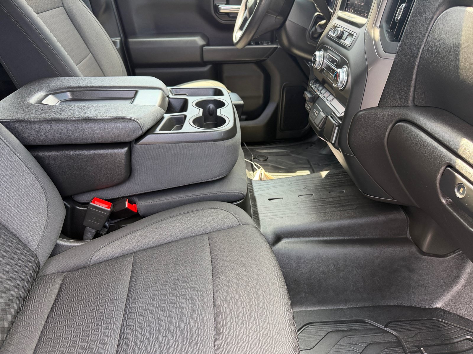 Used 2024 GMC Sierra 1500 Pro w/ Graphite Edition AWD/4WD image 11