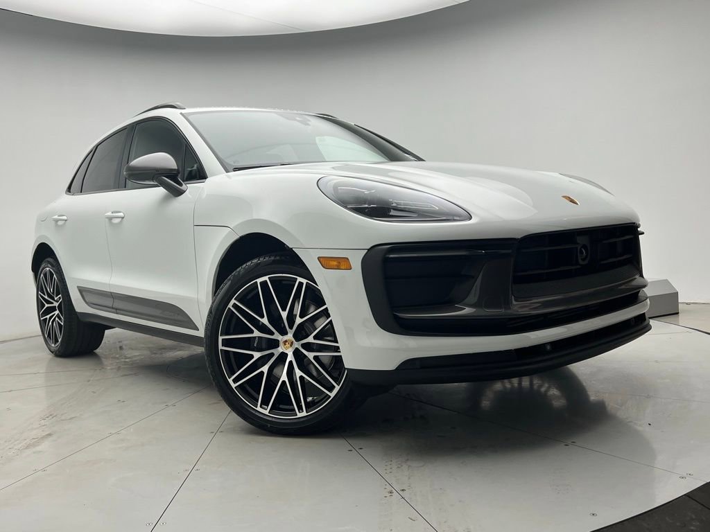Used 2026 Porsche Macan image 24