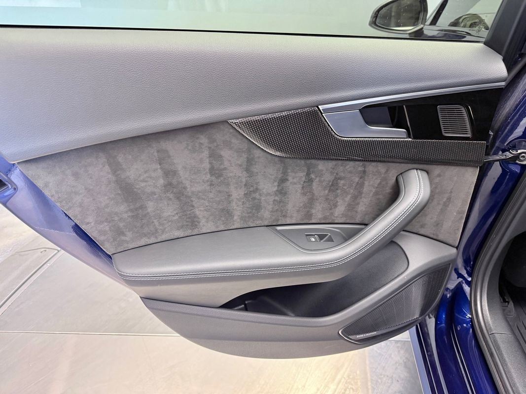 Used 2021 Audi S4 Premium Plus w/ Premium Plus Package image 18