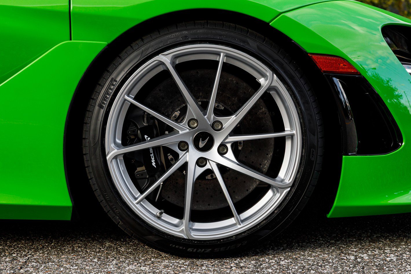 Used 2026 McLaren 750S Spider image 8