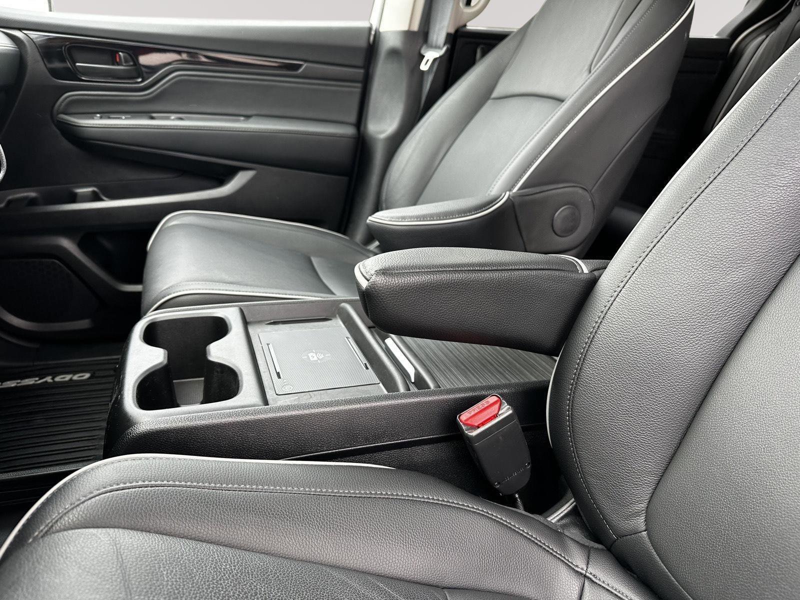 Certified 2025 Honda Odyssey Touring image 19