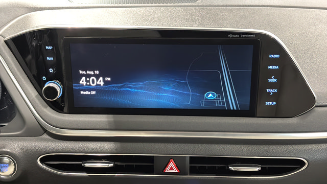 Used 2023 Hyundai Sonata SEL w/ Preferred Accessory Package FWD image 16