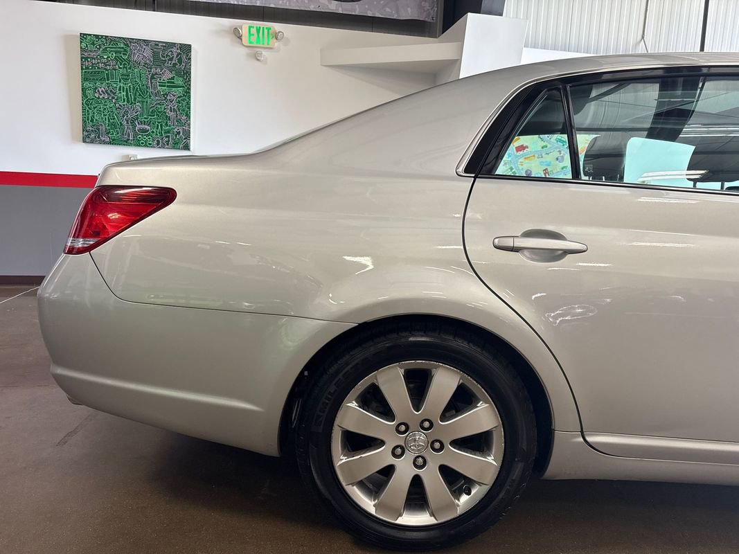 Used 2006 Toyota Avalon XLS image 55