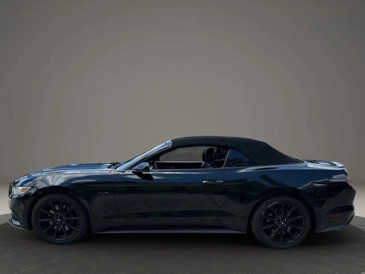 Used 2016 Ford Mustang GT Premium w/ Black Accent Package image 4