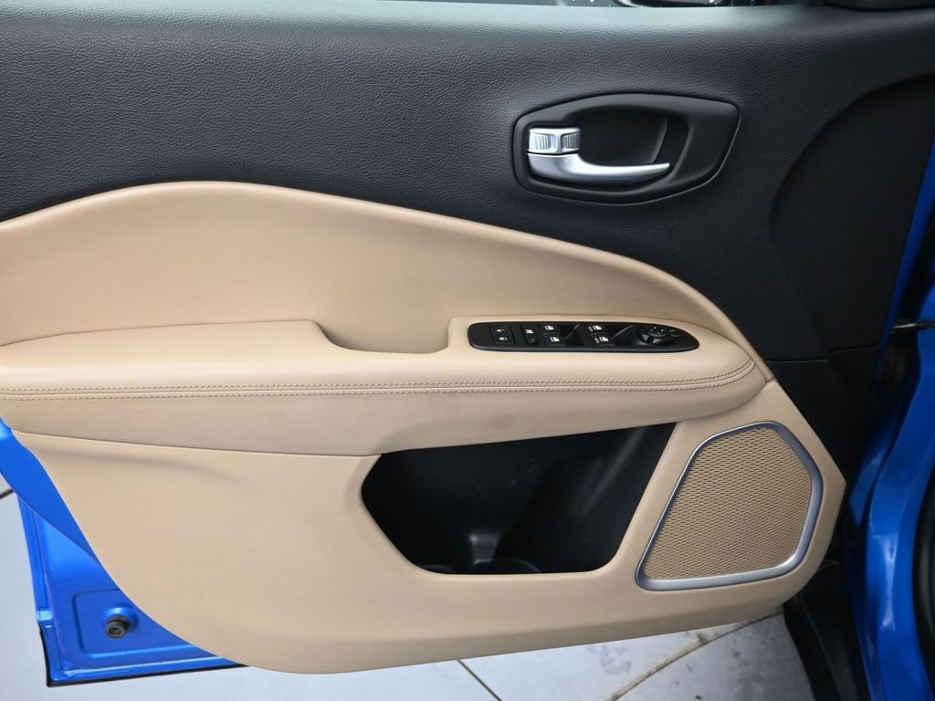 Used 2018 Jeep Compass Sport image 19