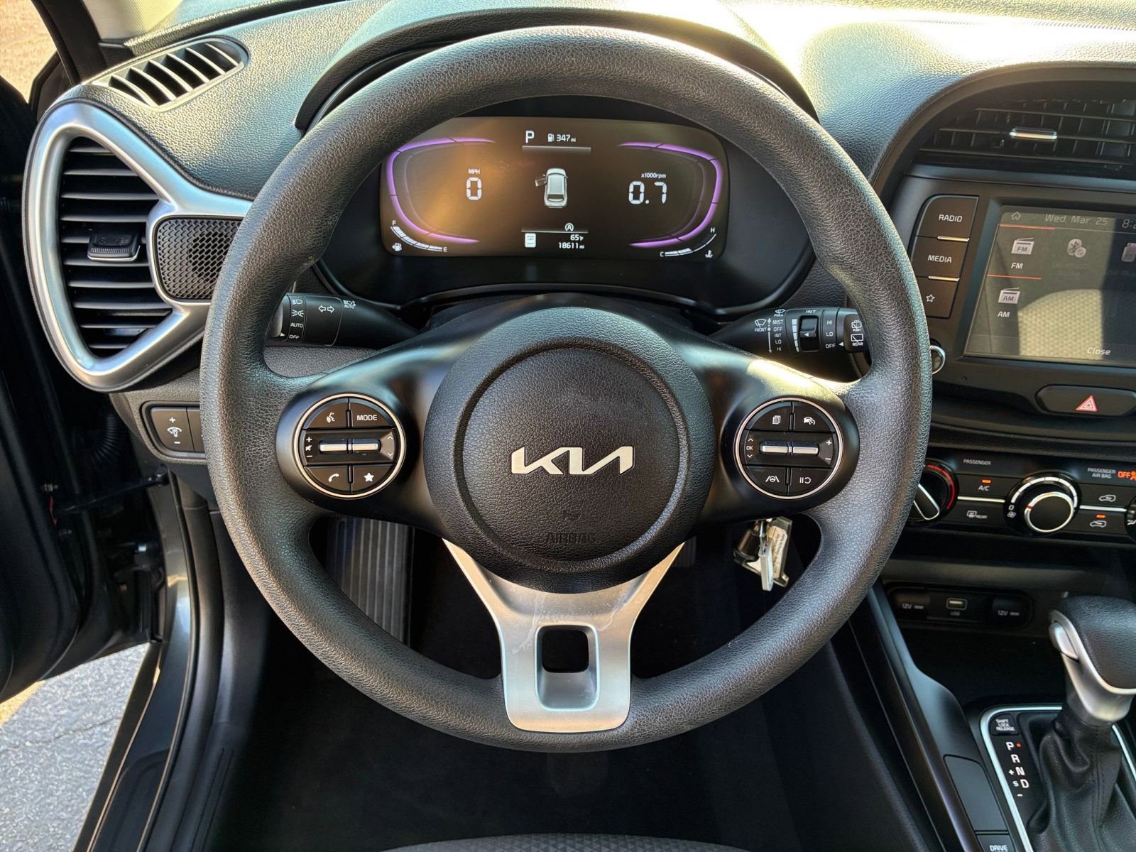 Used 2025 Kia Soul LX w/ LX Technology Package image 25
