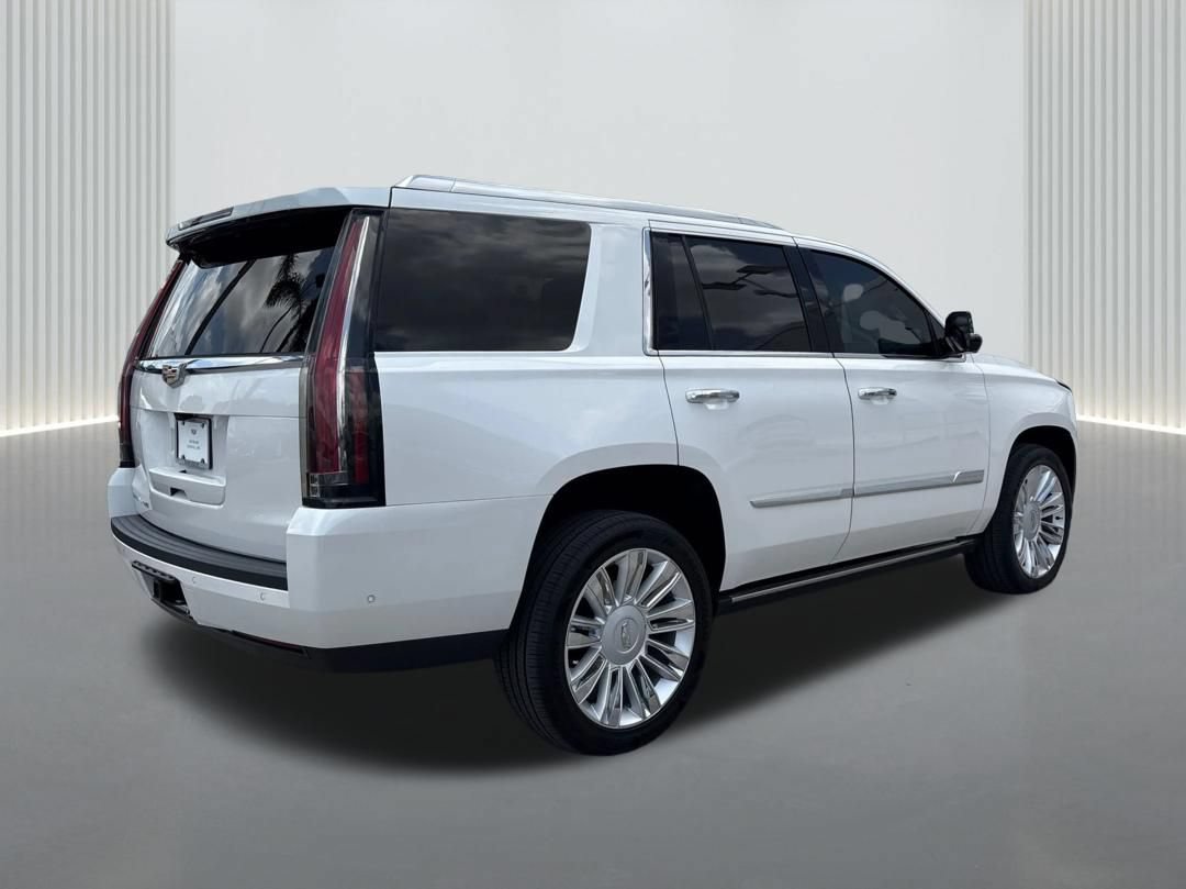 Used 2020 Cadillac Escalade Platinum RWD image 6