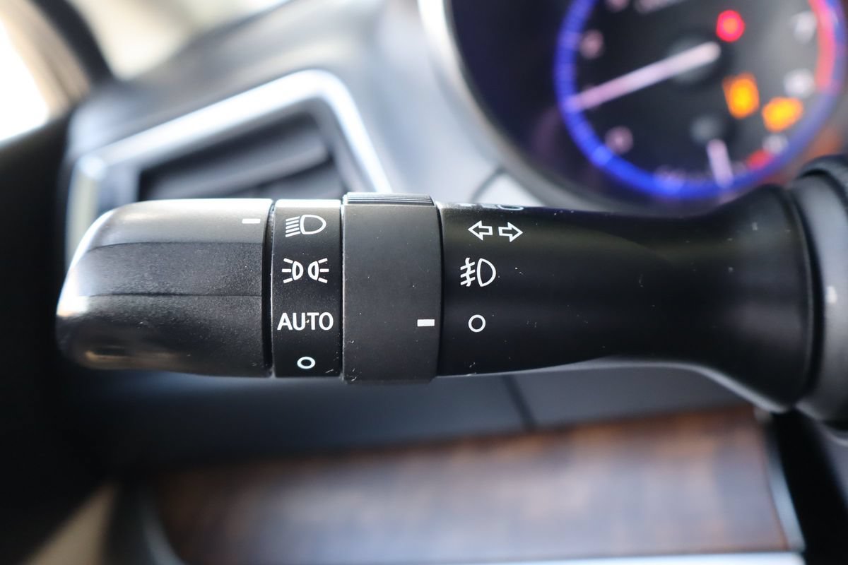 Used 2017 Subaru Outback 3.6R Limited AWD/4WD image 32