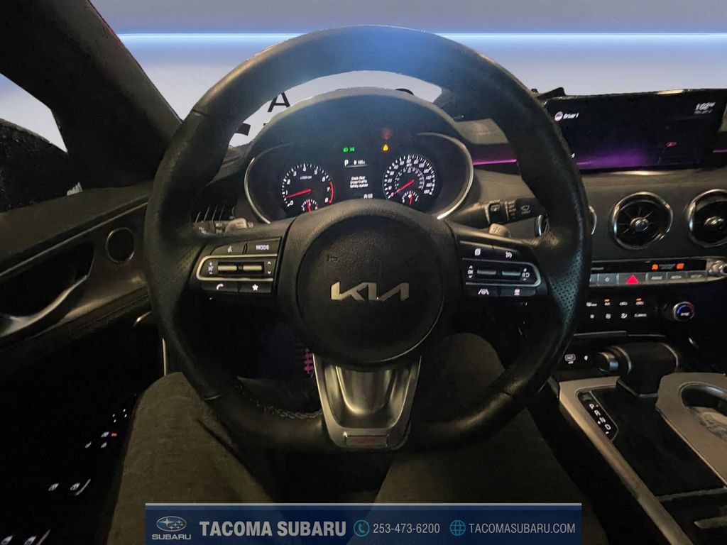 Used 2022 Kia Stinger GT1 AWD/4WD image 13