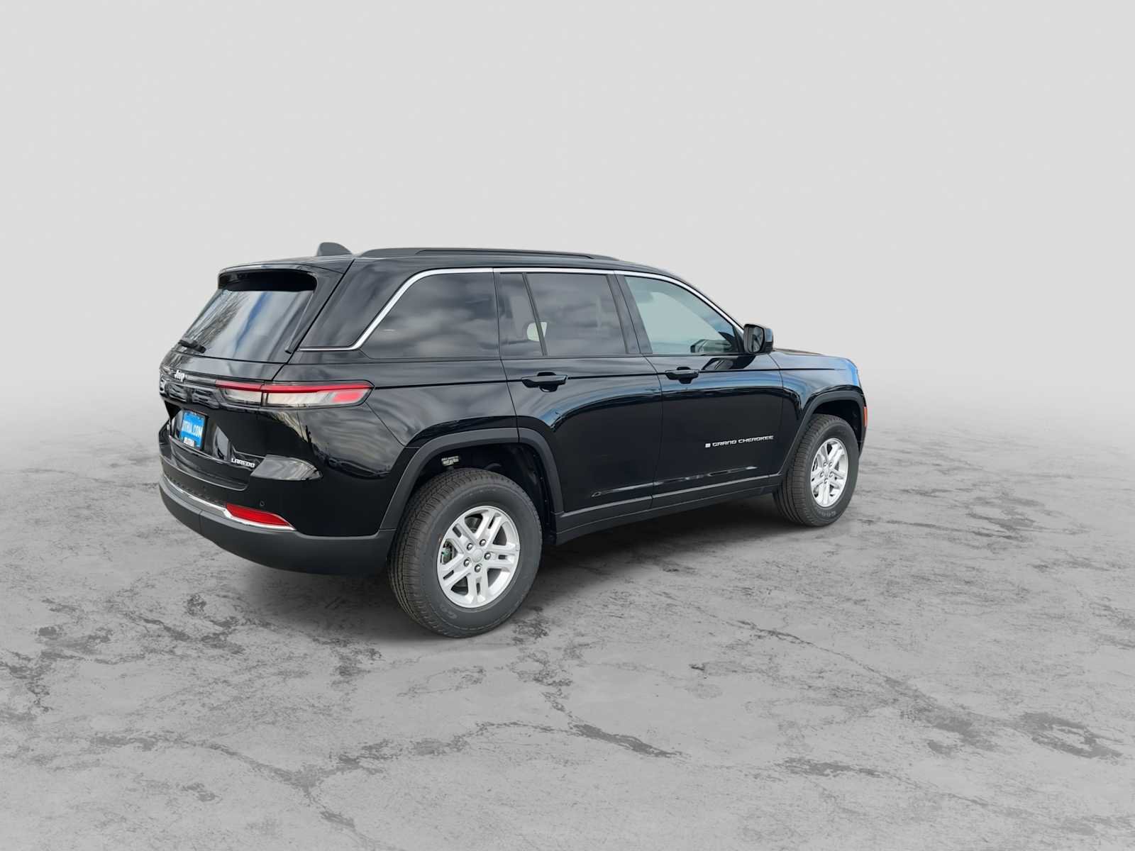 New 2025 Jeep Grand Cherokee Laredo image 8