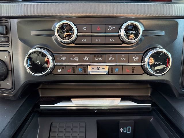 New 2025 Ford F350 Platinum image 17