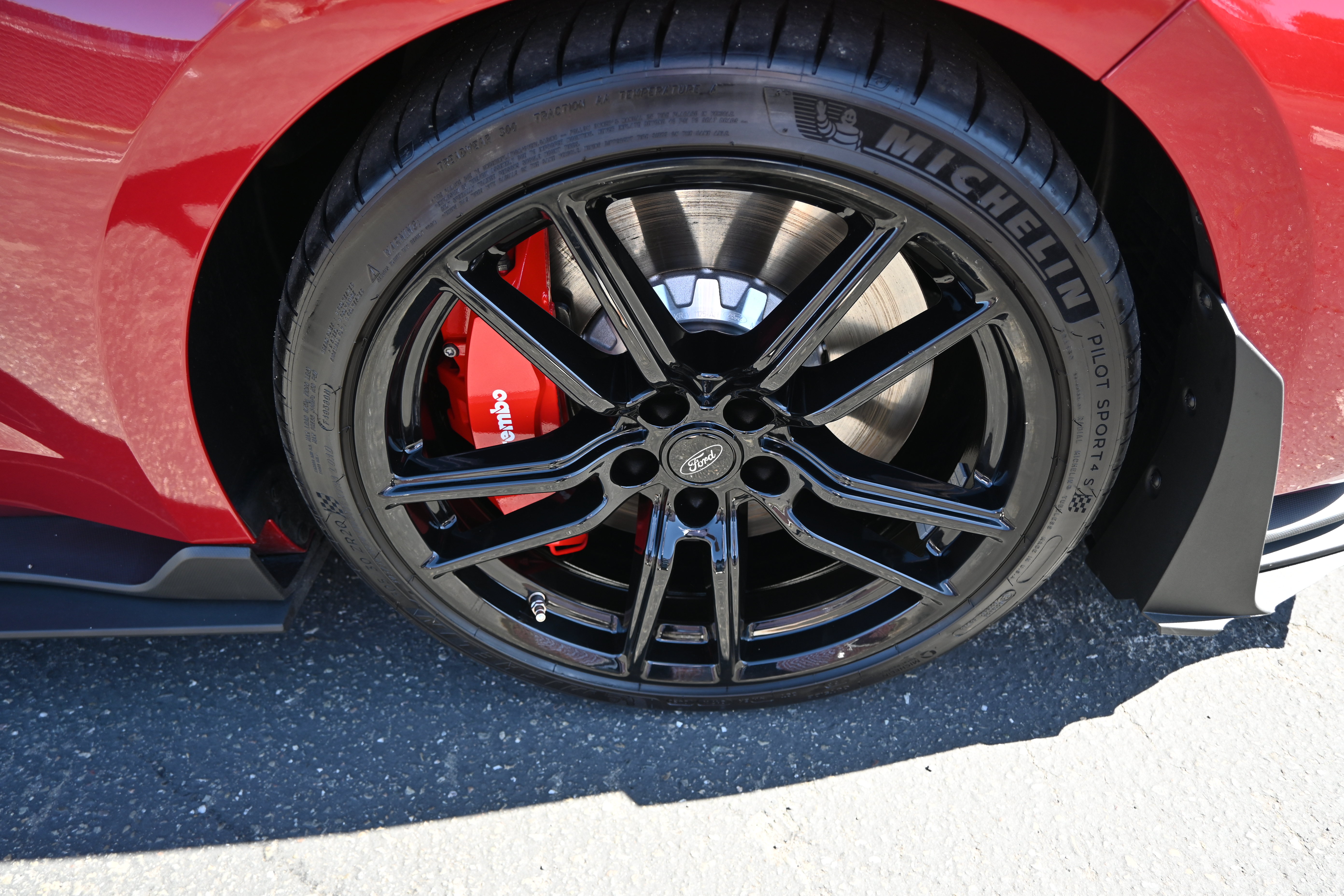 Used 2020 Ford Mustang Shelby GT500 w/ Technology Package RWD image 29