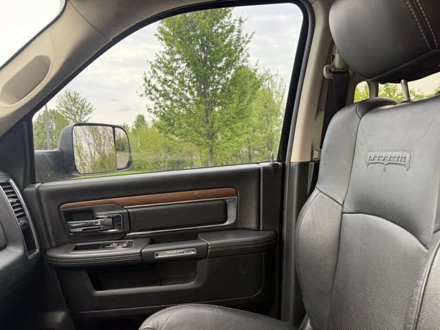 Used 2015 RAM 2500 Laramie w/ Black Appearance Group image 32