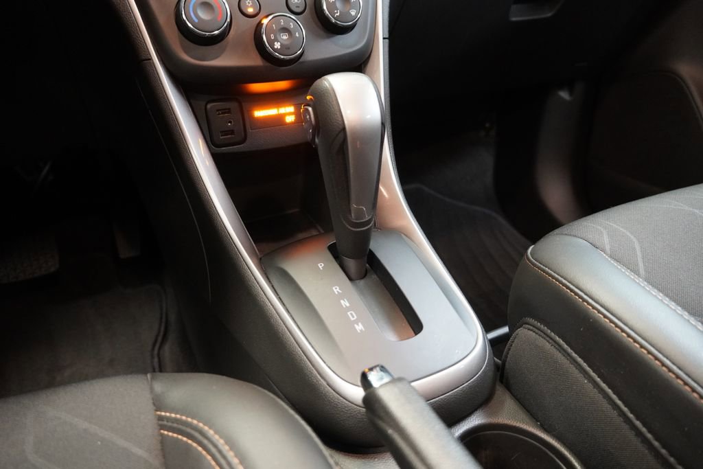 Used 2022 Chevrolet Trax LT w/ Sport Edition image 17