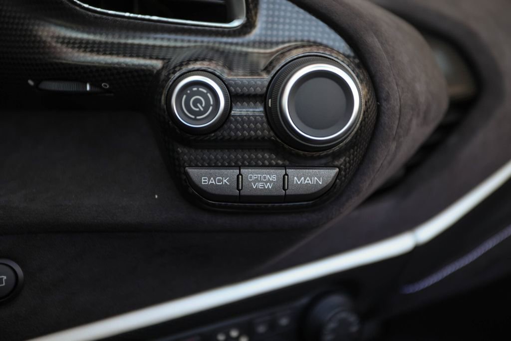 Certified 2020 Ferrari 488 Pista Spider RWD image 43