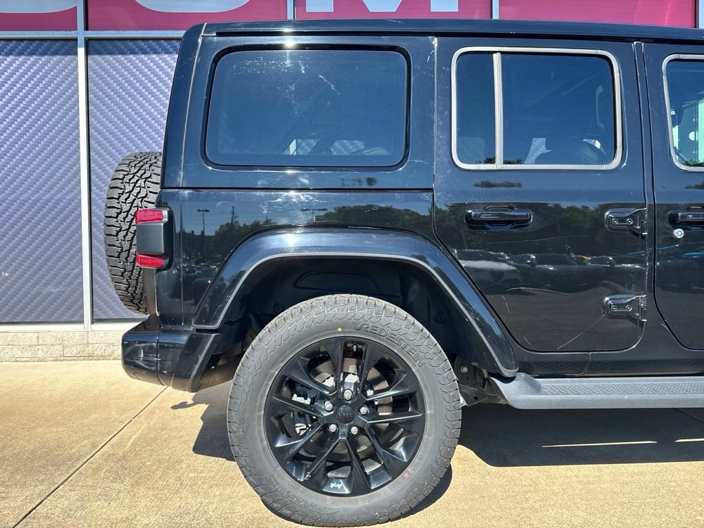 Used 2021 Jeep Wrangler Unlimited Sahara AWD/4WD image 5