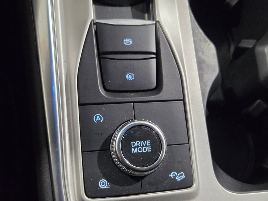 Used 2023 Ford Explorer XLT w/ Equipment Group 202A image 24