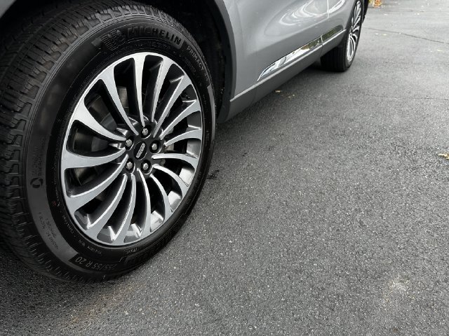 Certified 2023 Lincoln Aviator Reserve w/ Elements Package Plus AWD/4WD image 12