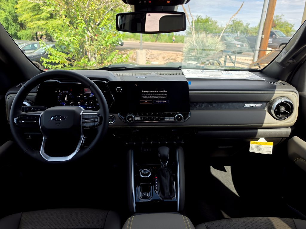 New 2026 Chevrolet Colorado ZR2 w/ Technology Package AWD/4WD image 15