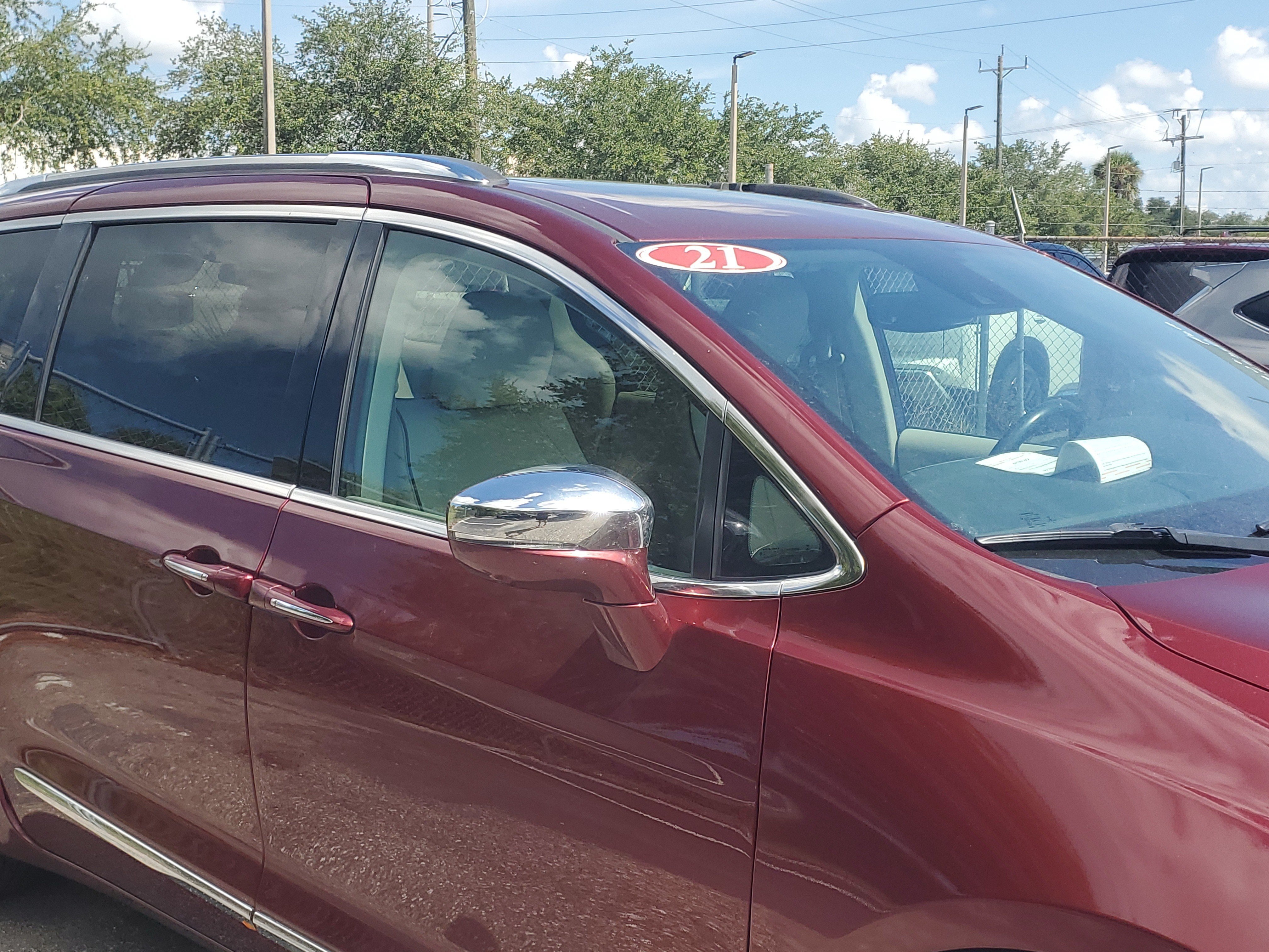 Used 2021 Chrysler Pacifica Limited w/ Premium & Safety Sphere Group AWD/4WD image 3