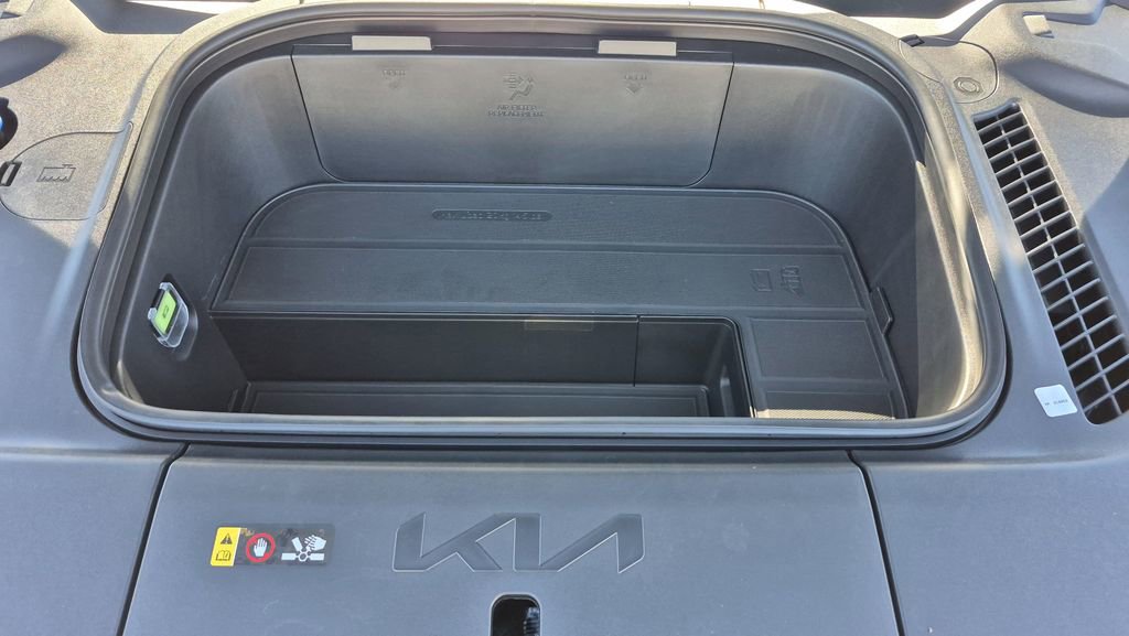 New 2026 Kia EV9 Land image 18