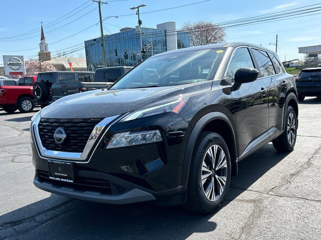 Certified 2023 Nissan Rogue SV image 5