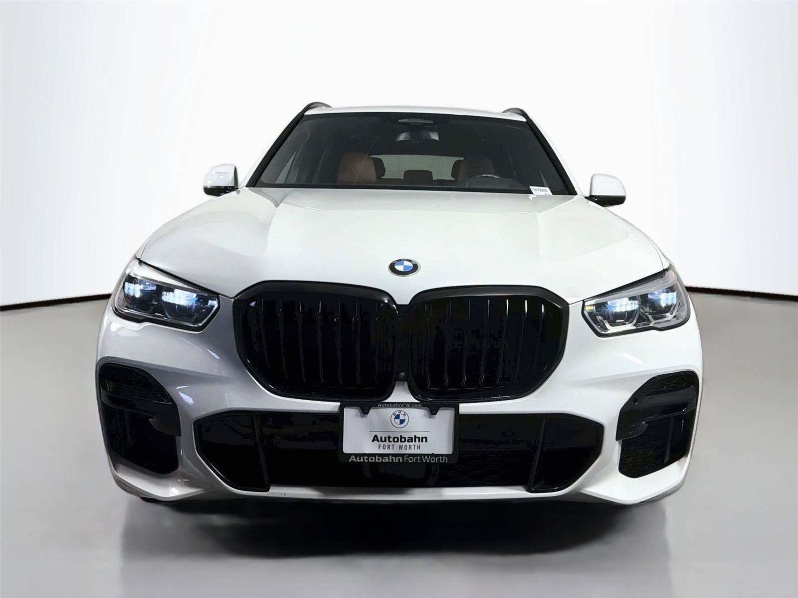 Used 2022 BMW X5 xDrive40i w/ M Sport Package AWD/4WD image 2