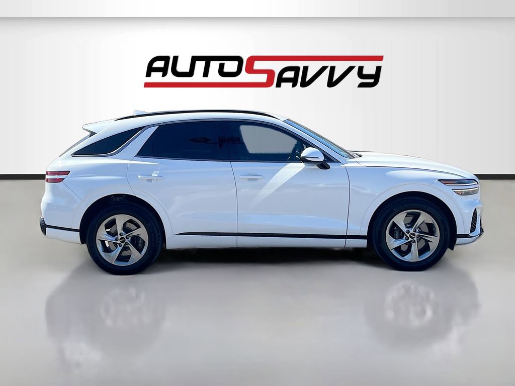 Used 2025 Genesis GV70 3.5T Sport AWD/4WD image 8