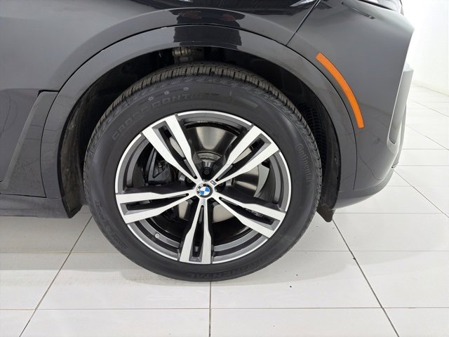 Used 2025 BMW X7 xDrive40i w/ Executive Package image 50