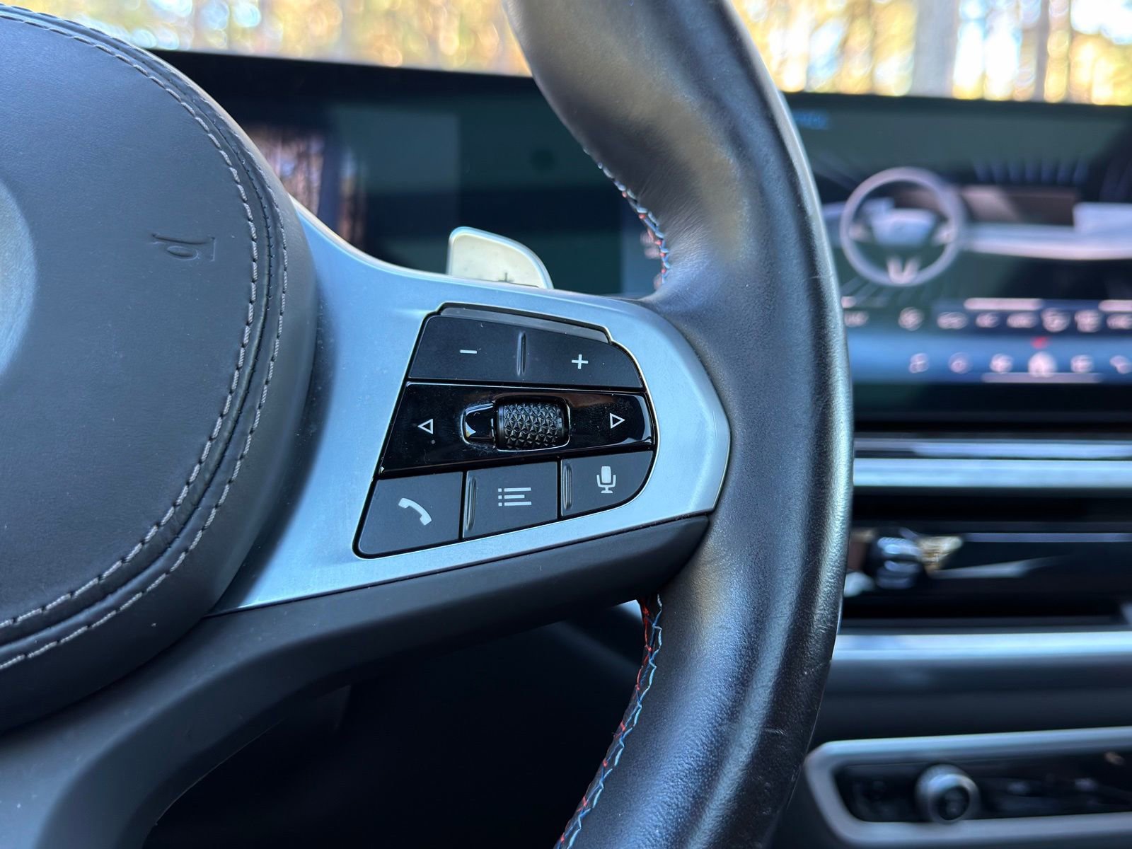 Certified 2024 BMW X7 M60i w/ Executive Package image 24