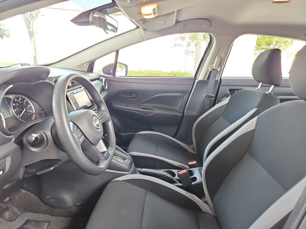 Used 2025 Nissan Versa S FWD image 20