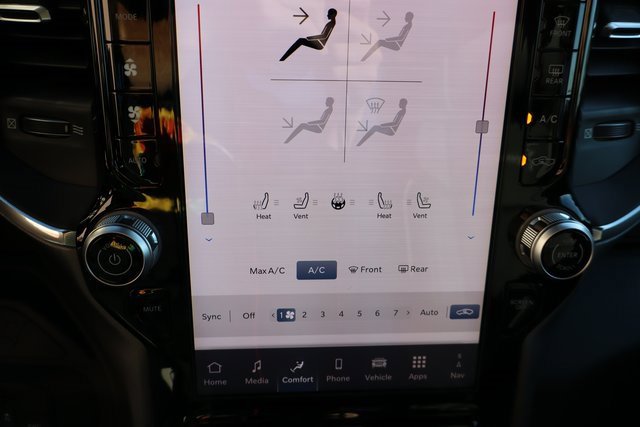 Used 2025 RAM 2500 Laramie image 25