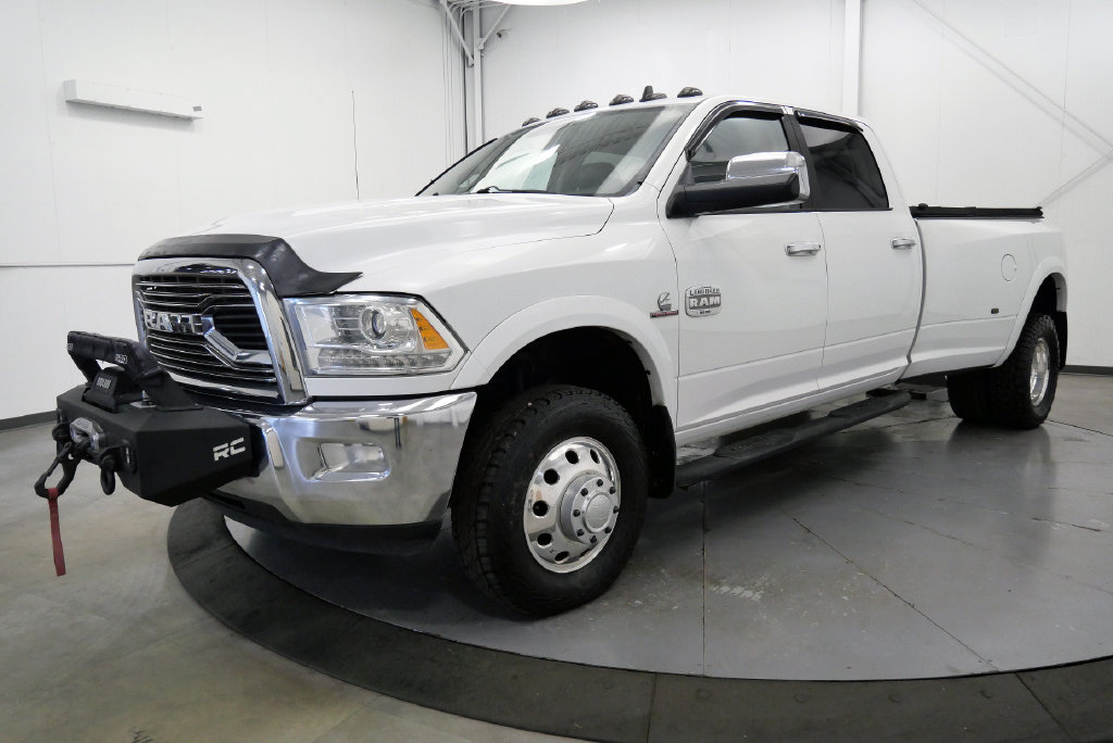 Used 2015 RAM 3500 Laramie Longhorn w/ Convenience Group AWD/4WD image 4