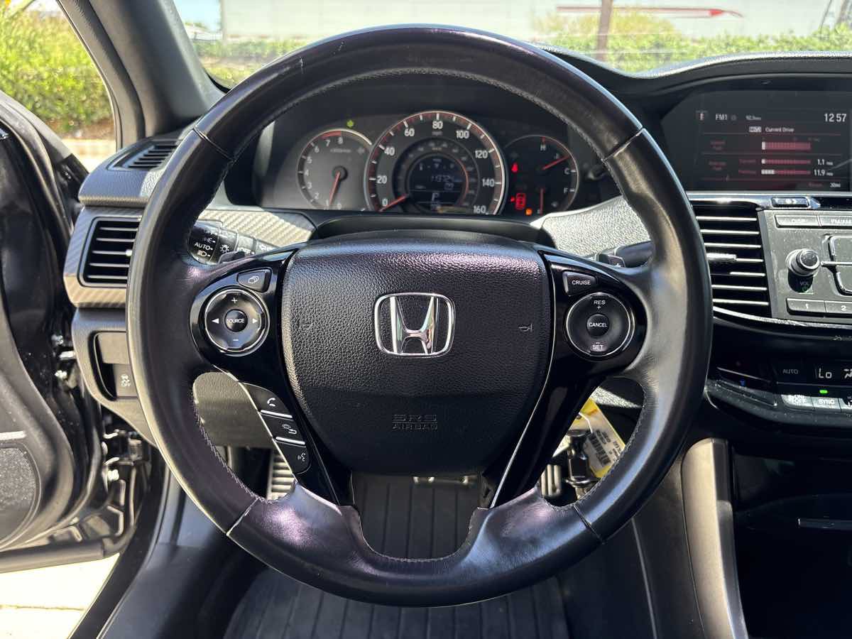 Used 2017 Honda Accord Sport image 20