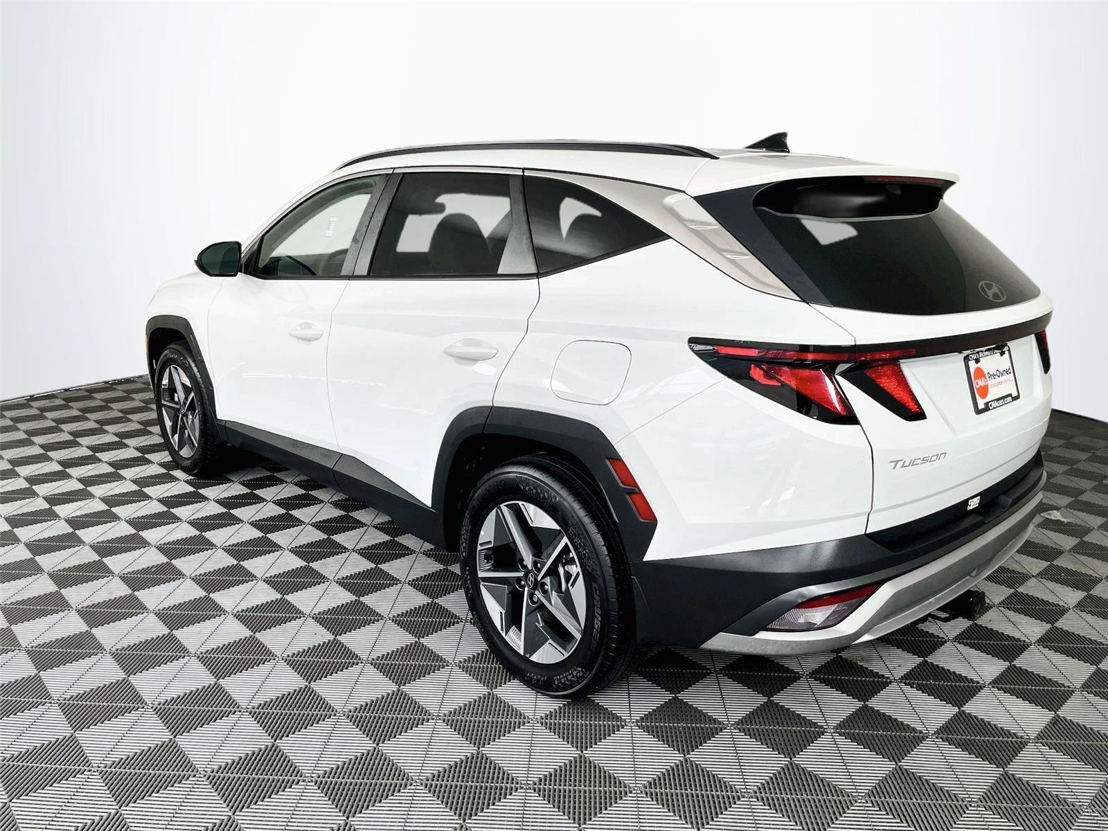 Certified 2025 Hyundai Tucson SEL AWD/4WD image 6