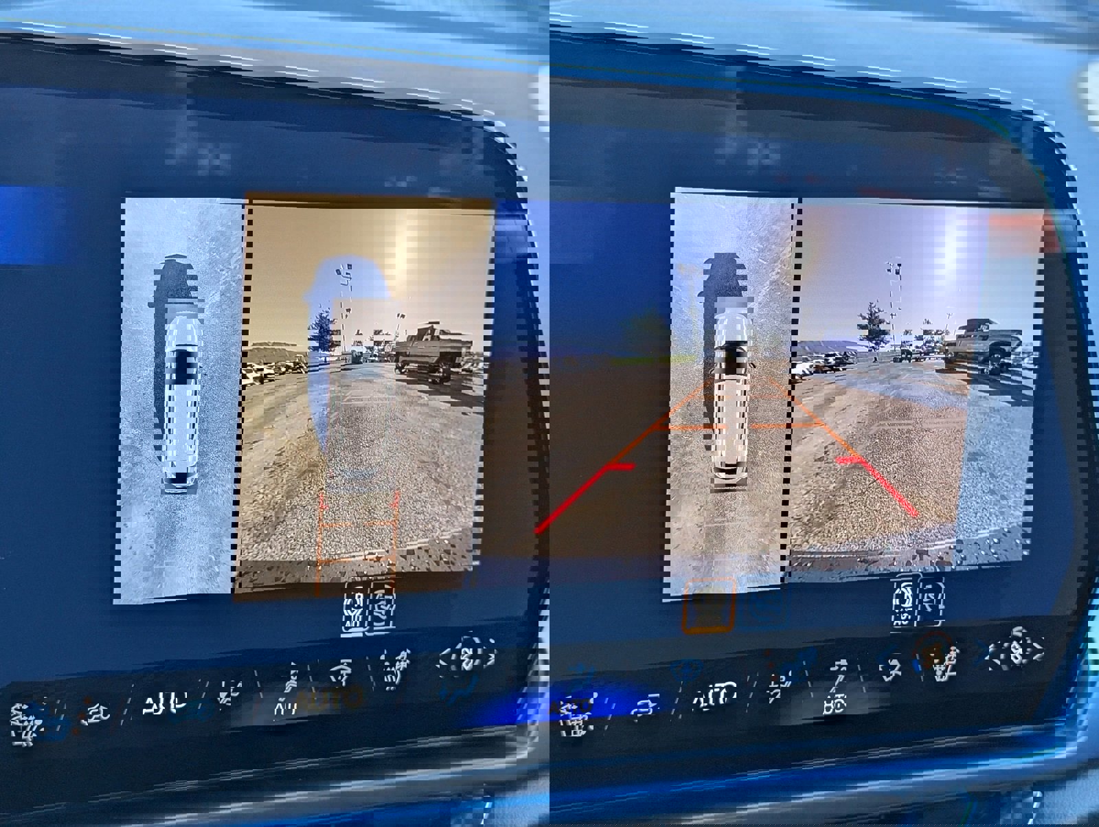 New 2026 Chevrolet Equinox EV LT image 10