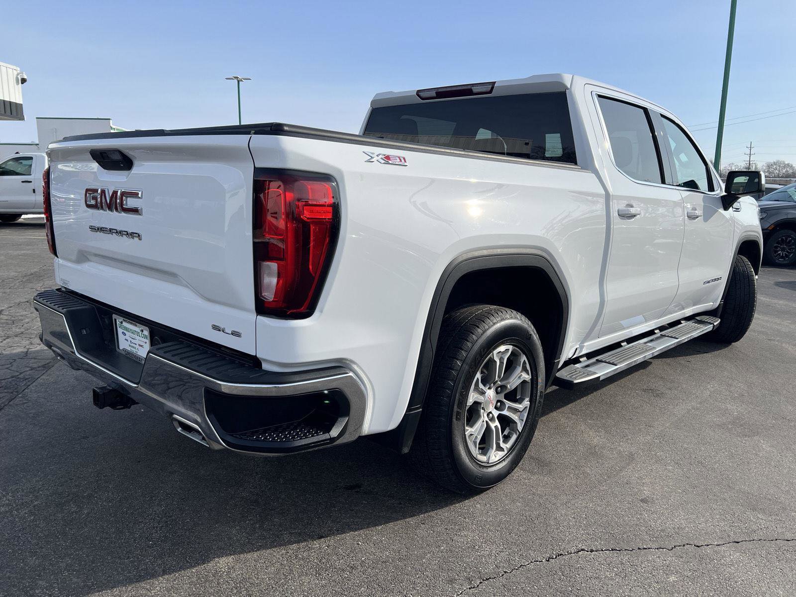 Used 2019 GMC Sierra 1500 SLE w/ SLE Value Package image 5