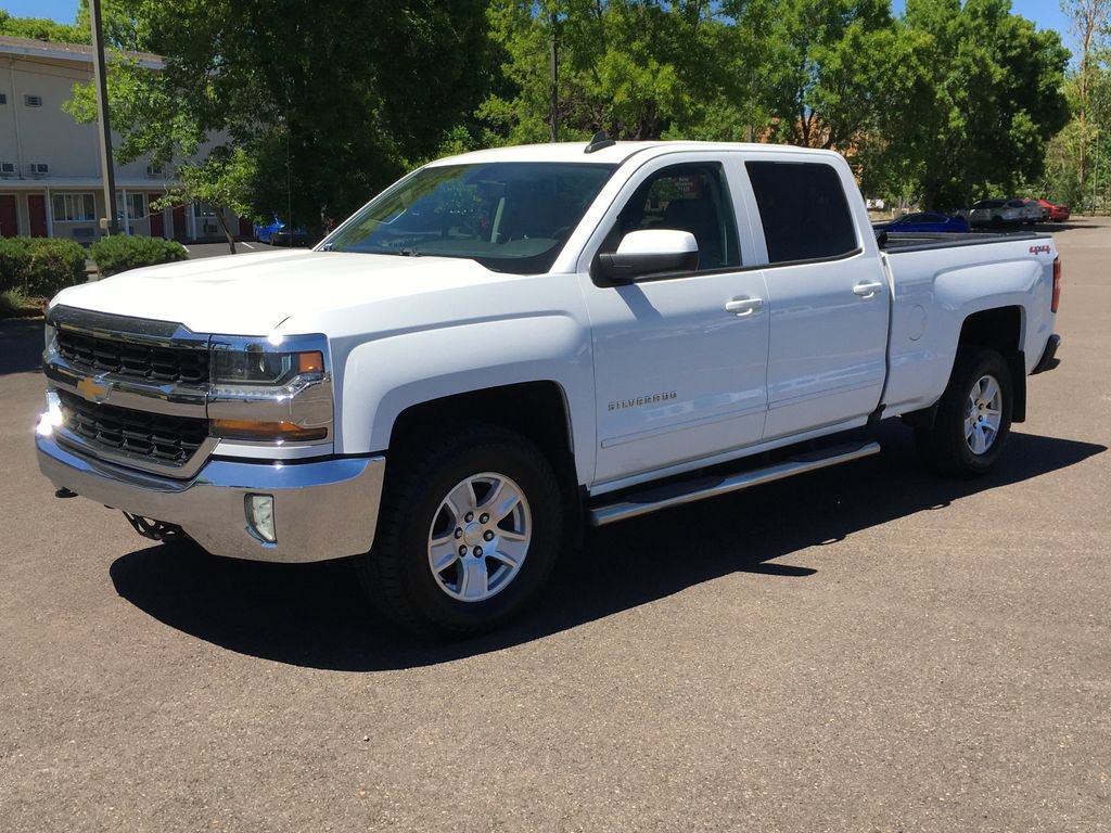 Used 2017 Chevrolet Silverado 1500 LT w/ All Star Edition AWD/4WD image 11