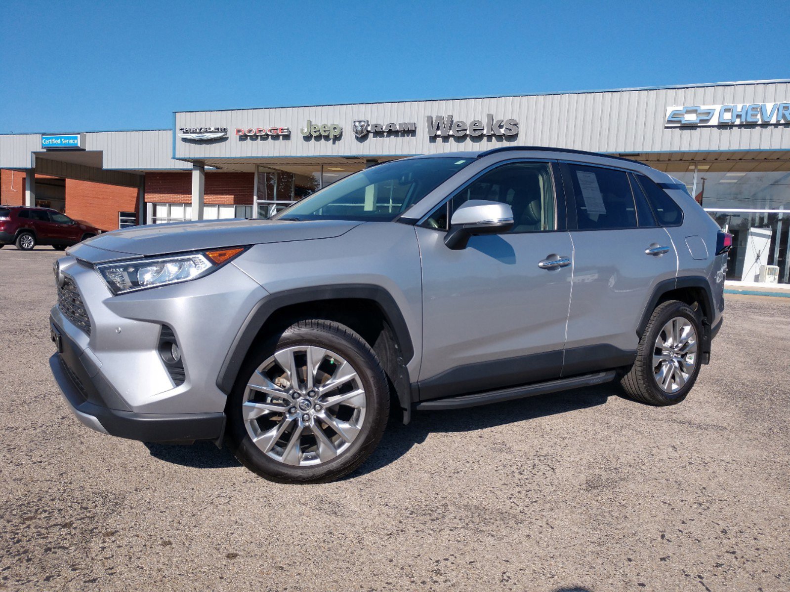 Used 2019 Toyota RAV4 Limited image 1