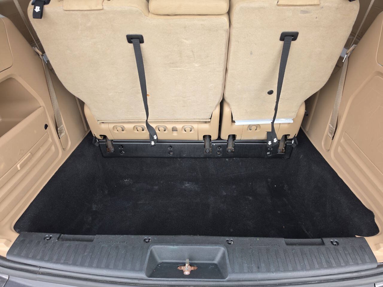 Used 2015 Dodge Grand Caravan American Value Package FWD image 18