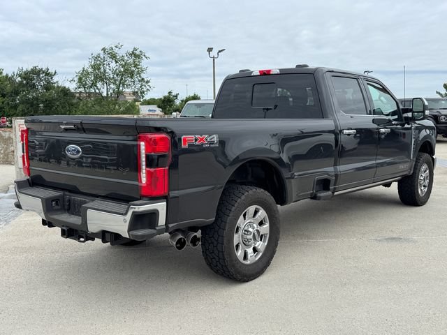 Used 2024 Ford F350 Lariat w/ Chrome Package AWD/4WD image 3
