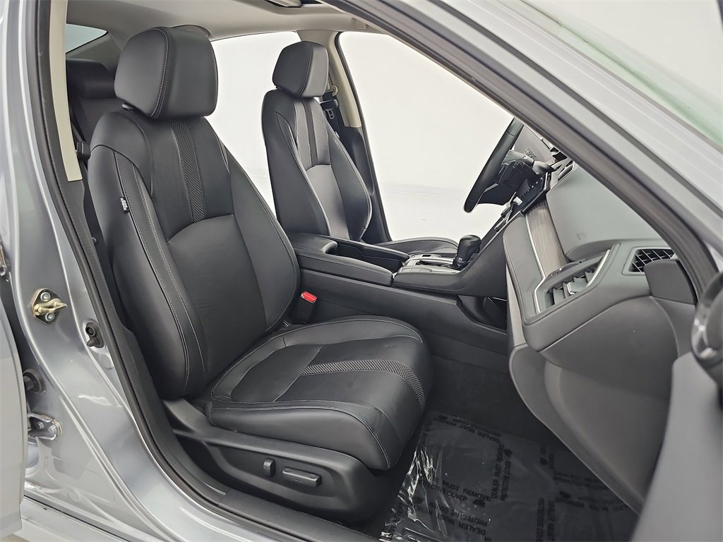 Used 2020 Honda Civic Touring image 12
