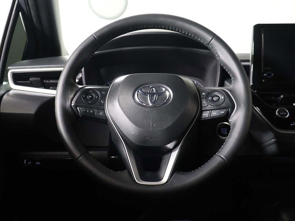 Used 2025 Toyota Corolla SE FWD image 30